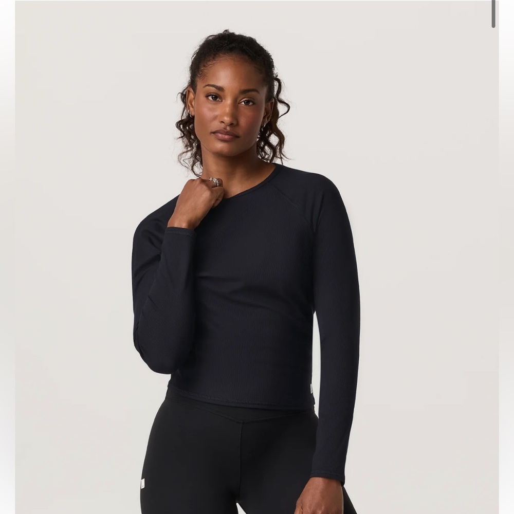 Vuori Long Sleeve Pose Crew